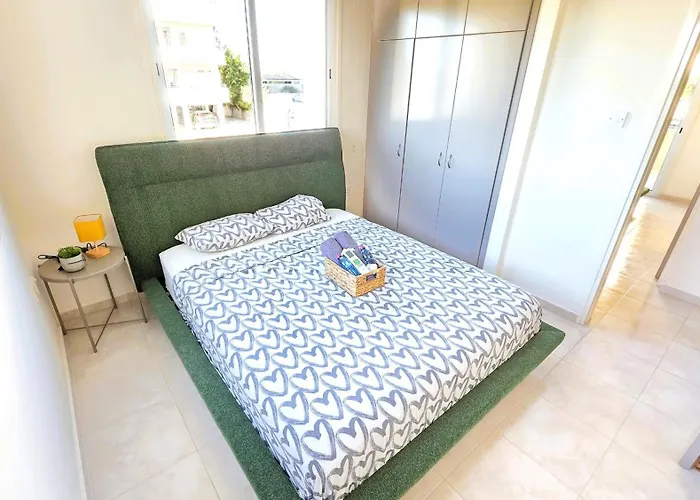 2 Retreat With Pool & Free Wi-fi * ラルナカ