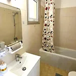 2 Retreat With Pool & Free Wi-fi 公寓 拉纳卡