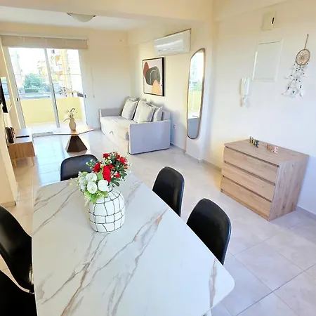 2 Retreat With Pool & Free Wi-fi Apartament *