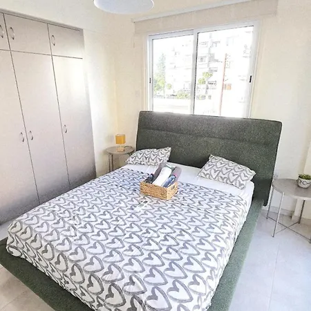 2 Retreat With Pool & Free Wi-fi Apartmán