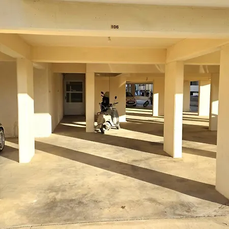 Appartement 2 Retreat With Pool & Free Wi-fi *