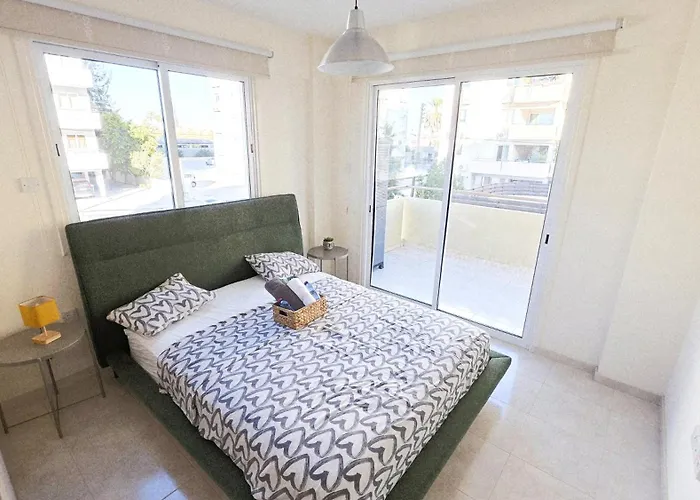 2 Retreat With Pool & Free Wi-fi Ларнака