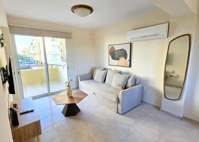 2 Retreat With Pool & Free Wi-fi Апартаменты *