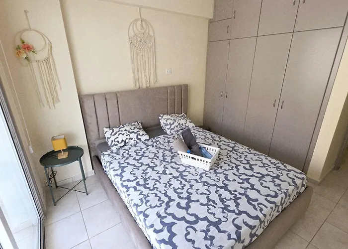 2 Retreat With Pool & Free Wi-fi